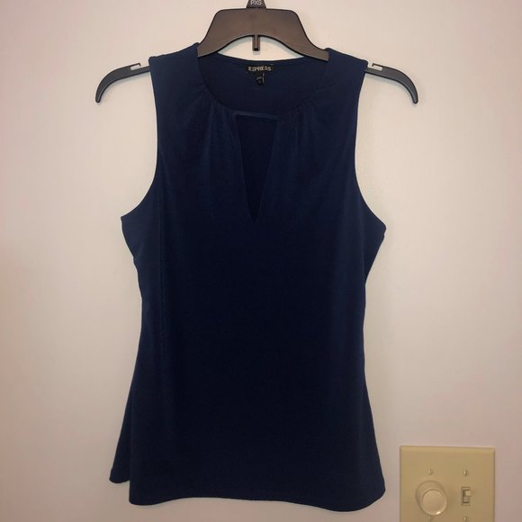 Express Cut Out Tank Top - Picture 1 of 2